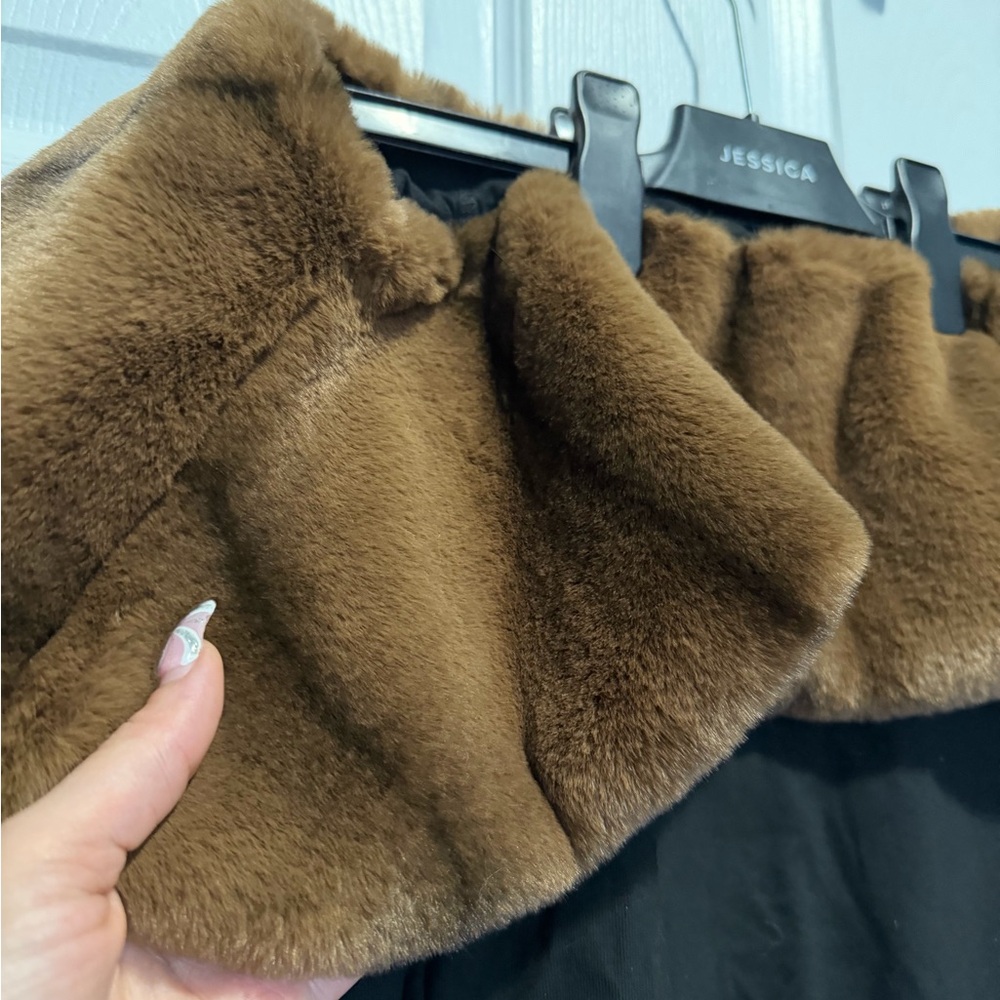 Black and Brown Faux Fur Long Sleeve Top - Picture 5 of 10